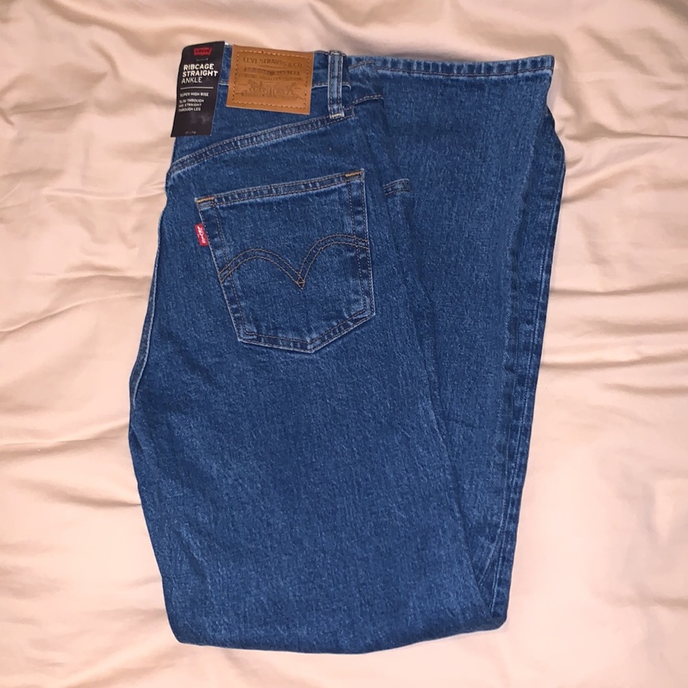 Levi Ribcage Straight Ankle Jeans